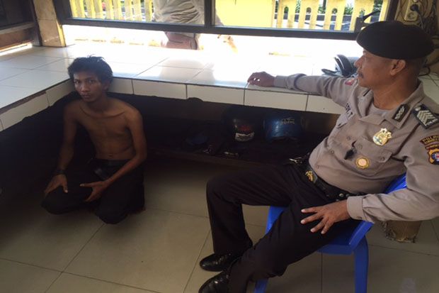 Pemuda Ini Nekat Curi...