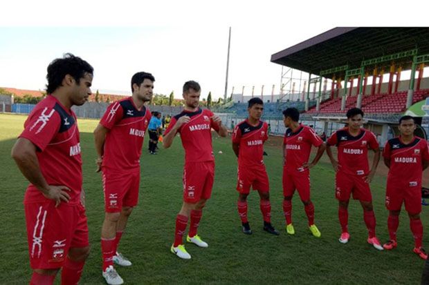 Empat Pemain Asing Merapat,...
