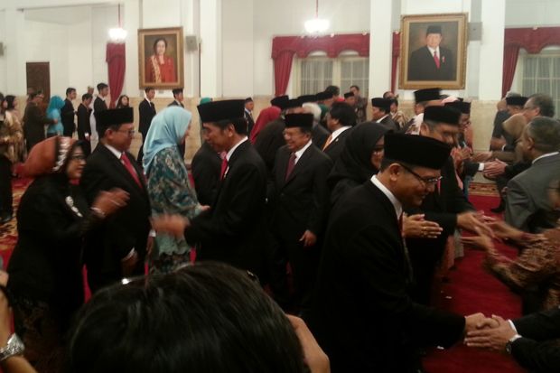 Jokowi Lantik Dewan...