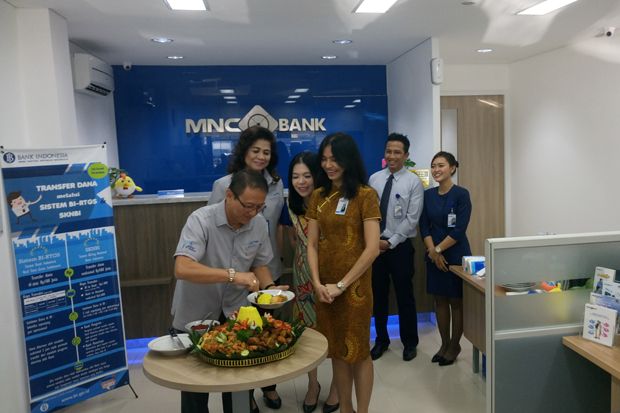 MNC Bank Resmikan Kantor...