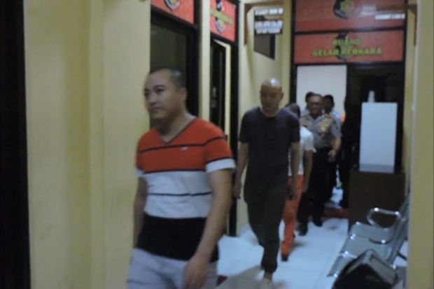 5 WNA China yang Ditangkap...