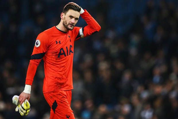 Kiper Prancis Frustasi...