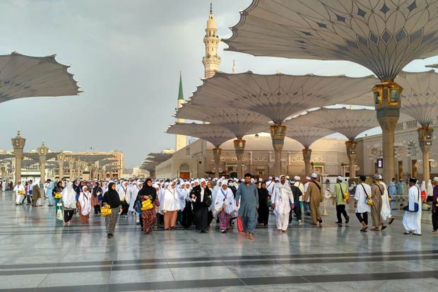 Masjid Nabawi Mulai...
