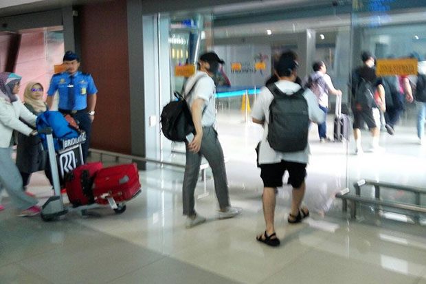 Tiba di Jakarta, VIXX...