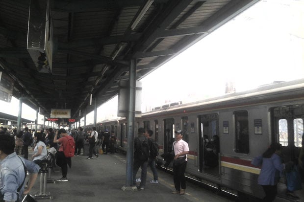 KCJ Uji Coba KRL Jakarta-Cikarang,...