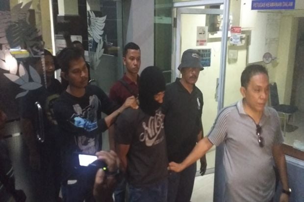 Bawa Sabu dari Malaysia,...