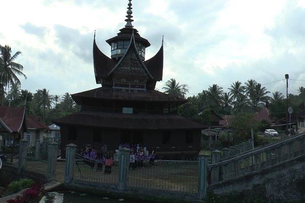 Surau Lubuk Bauk, Tempat...