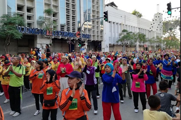 Festival Senam Surabaya...