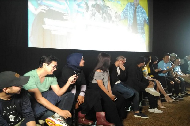 Sambangi Bandung, Artis...