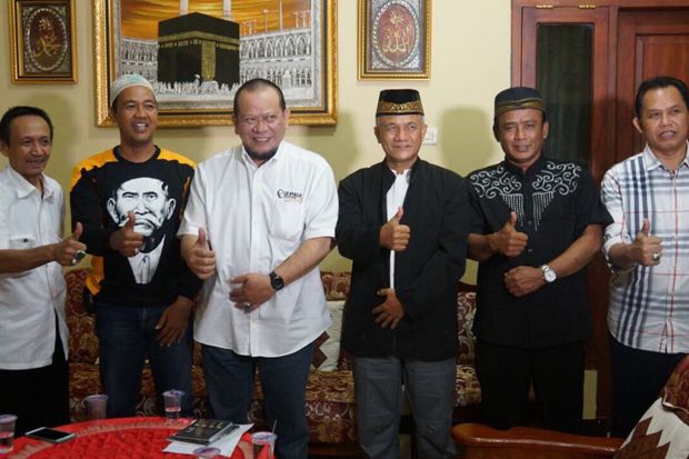 La Nyalla Galang Dukungan...
