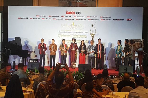 CEO MSS Raih Golden...