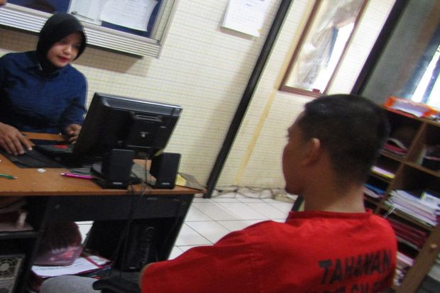 Istri Hamil Tua, Anak...