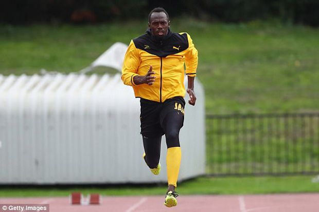 Usain Bolt Berlatih...