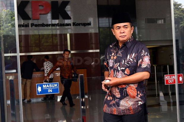 Ade Komarudin Sesalkan...