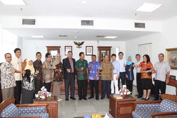 Pemprov Sumut Tawarkan...