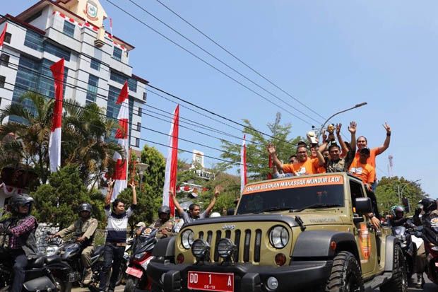 Eforia Makassar Sambut...