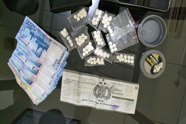 Miliki 108 Butir Tramadol,...