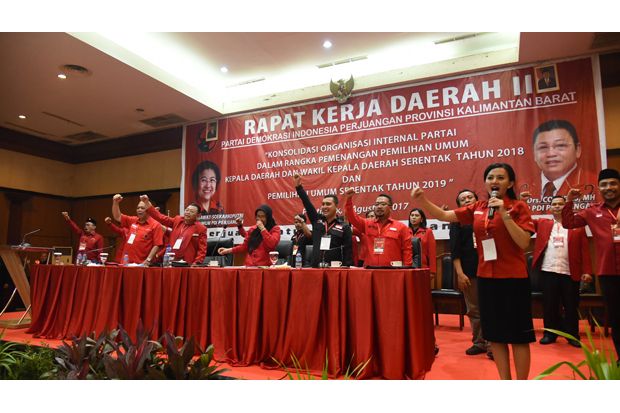 Rakerda PDI P, Karolin...
