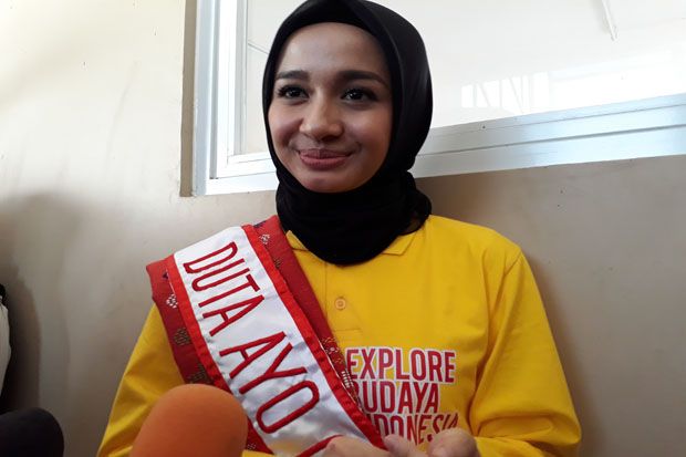 Bisnis Kue Makuta Lancar,...