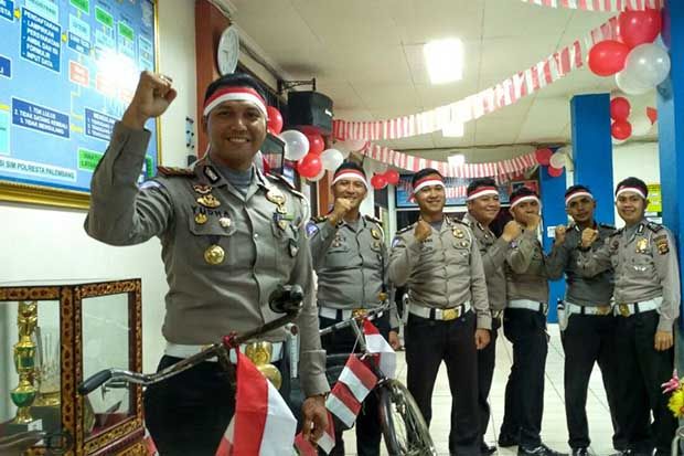 Asyik…Lahir 17 Agustus,...