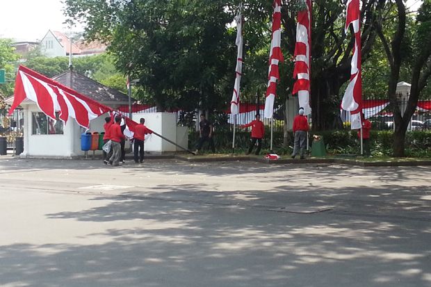 Istana Mulai Berhias...