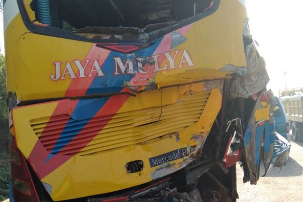 Kecelakaan Maut di Tol...