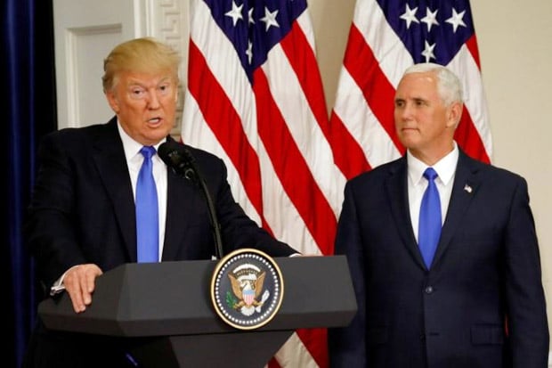Mike Pence Bantah Incar...