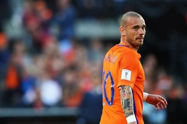 Bergabung ke Nice, Sneijder...