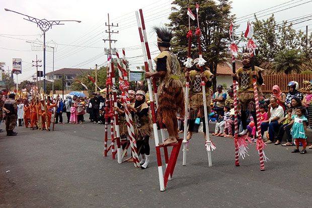 Ribuan Siswa se-Kota...