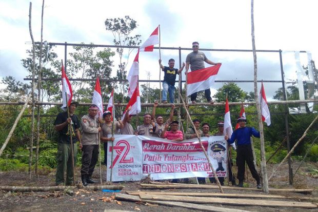 Anggota Polsek Teweh...