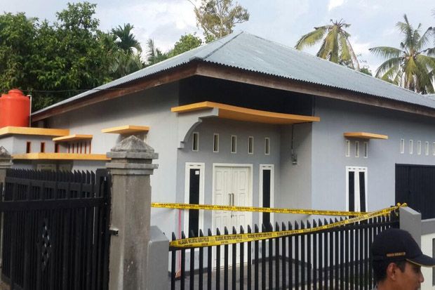 Densus Ringkus Dua Orang...