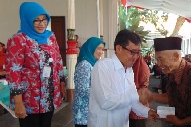 200 Rumah Tak Layak...