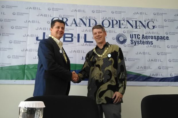 Pabrik Pesawat Terbang...