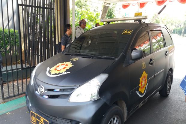 Polisi Gerebek Rumah...