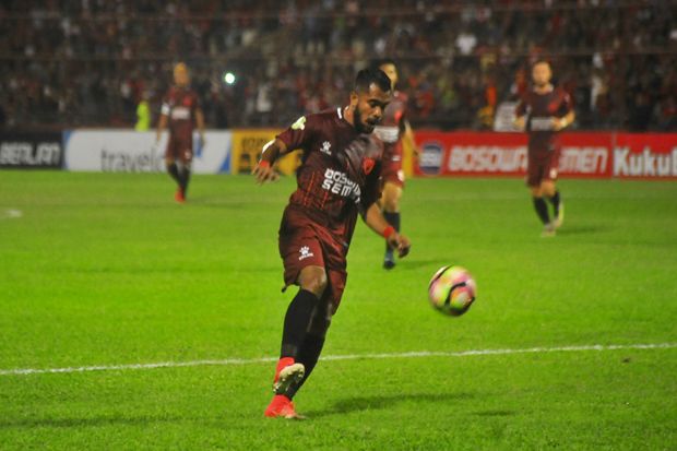 Akan Hadapi Persela,...