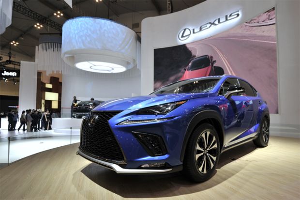 Tampil Necis, Lexus...