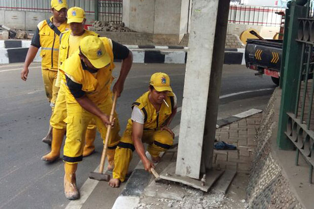 Tiang Flyover Mampang...