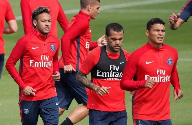 Menanti Debut Neymar...
