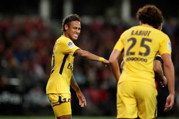 Cetak Gol, Neymar Ukir...