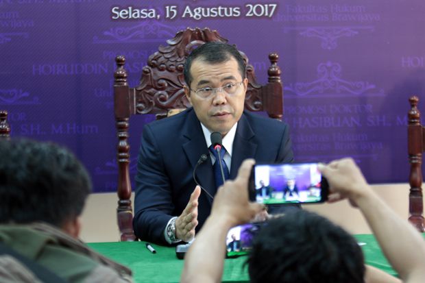 Ujian Doktor, Kapolres...