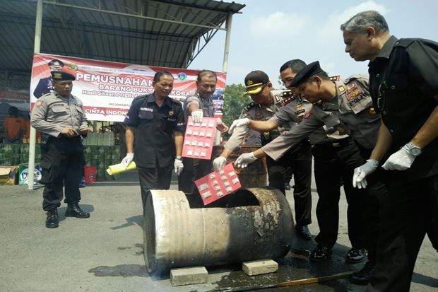 Sepasang Kekasih Jadi...