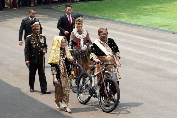 Oesman Sapta Saksikan...