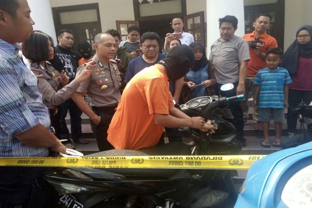 Dalam 3 Detik, Sepeda...