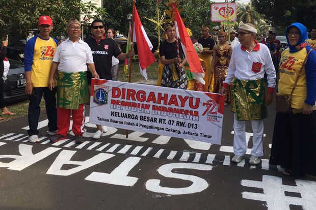 HUT RI, Warga Cakung...