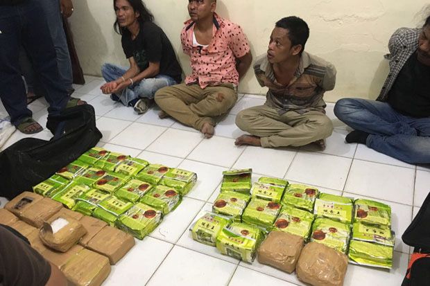 Tangkap 5 Orang di Aceh...