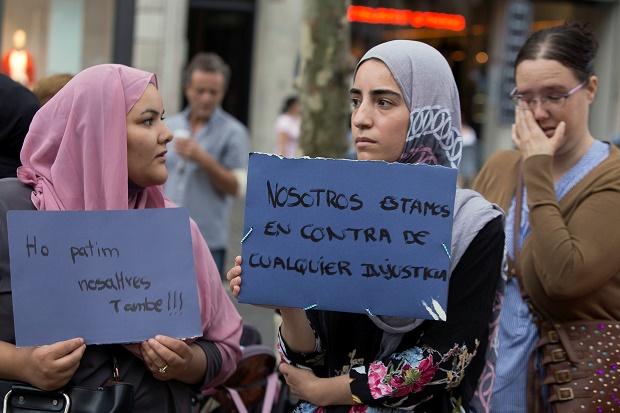 Protes Aksi Teror, Puluhan...