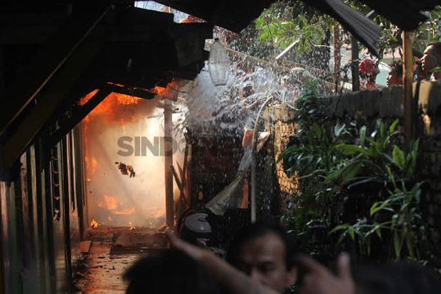 Kebakaran di Pondok...