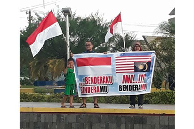 Warga Kobar Ini Geram...