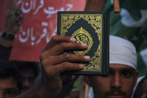 Dituduh Membakar Alquran,...