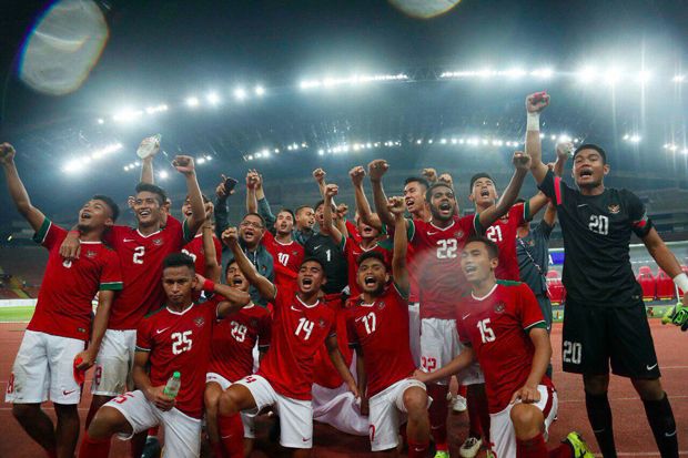 Tiga Pemain Vietnam...